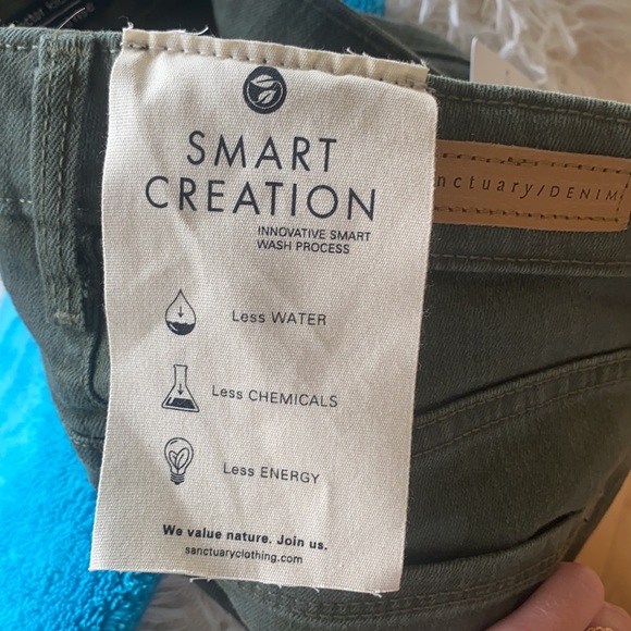 Sanctuary Camo Zip Connector Kick Crop - Size 25 - Picture 4 of 5